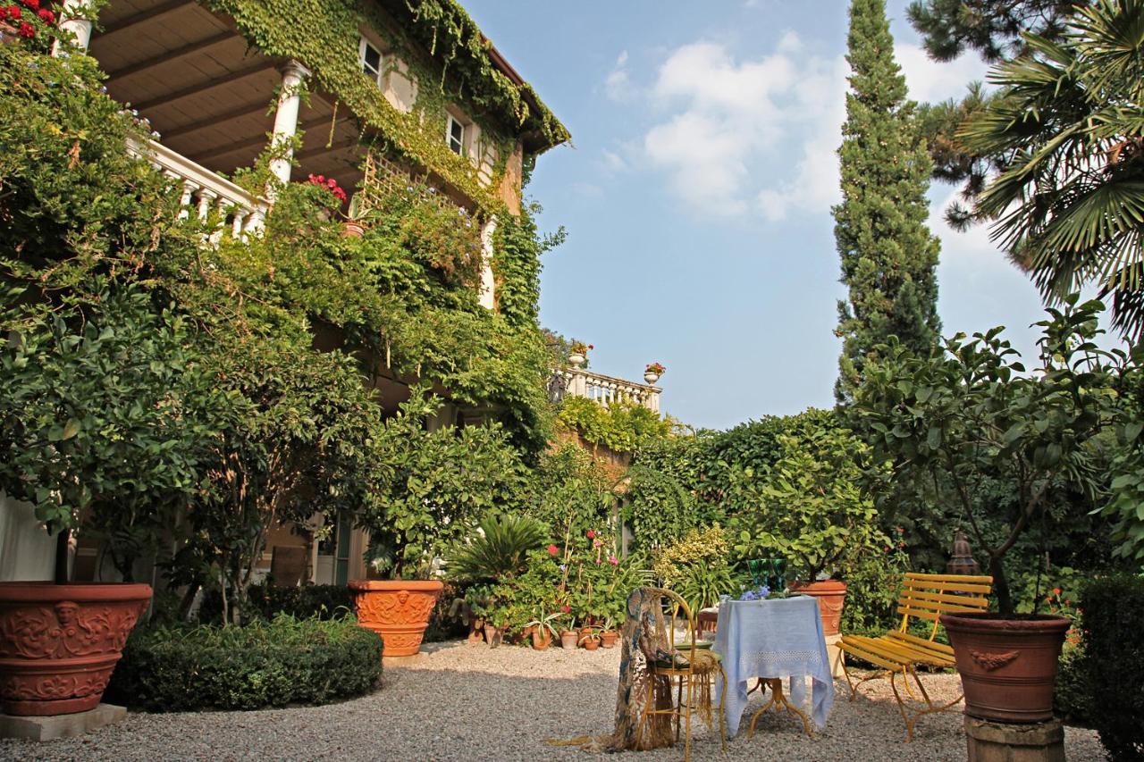 B&B Alla Mezza Luna Lonato Buitenkant foto