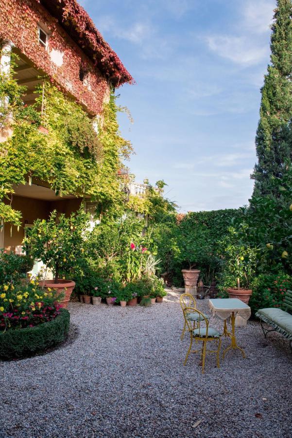 B&B Alla Mezza Luna Lonato Buitenkant foto