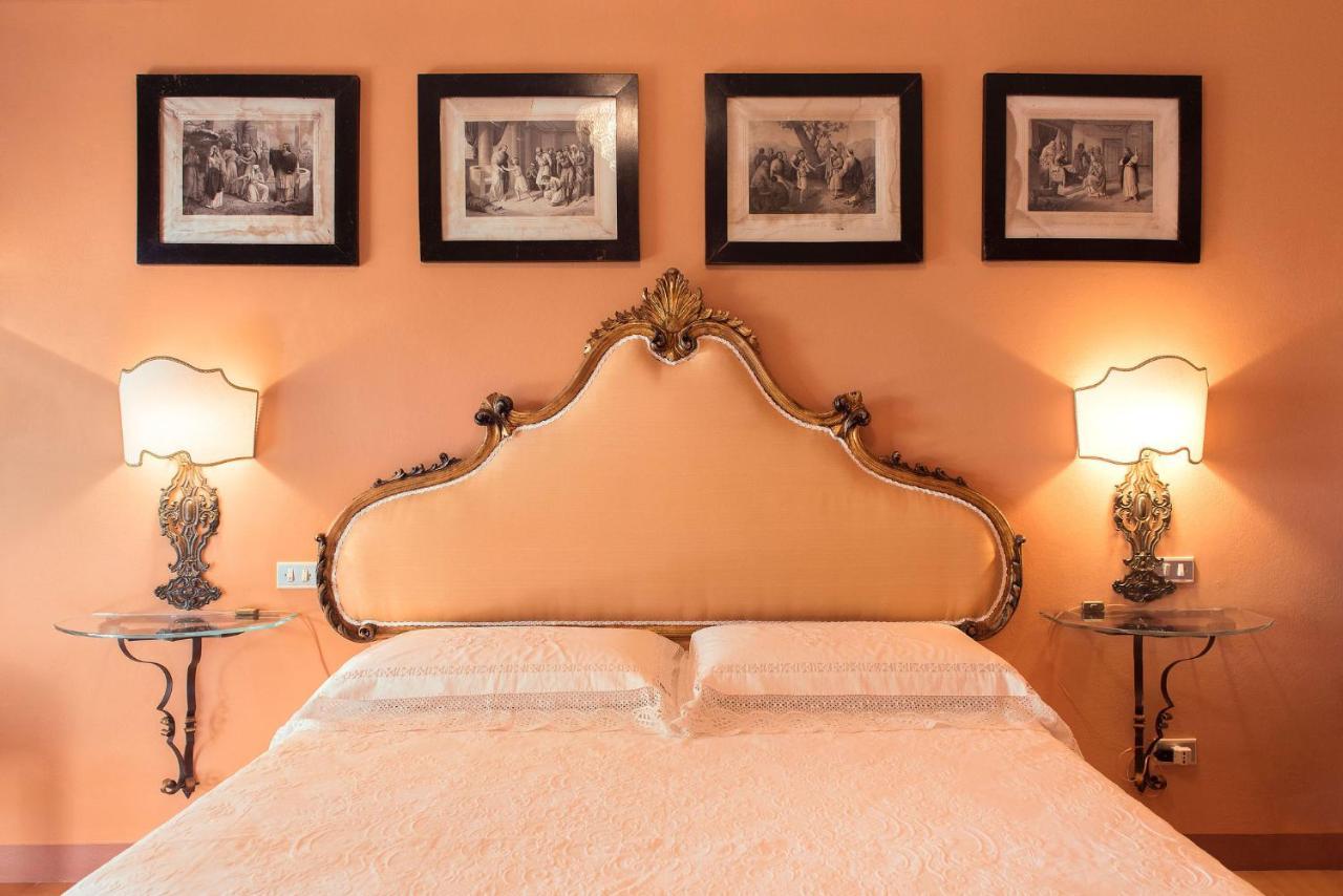 B&B Alla Mezza Luna Lonato Buitenkant foto