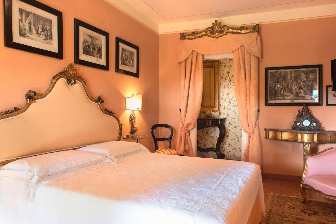B&B Alla Mezza Luna Lonato Buitenkant foto