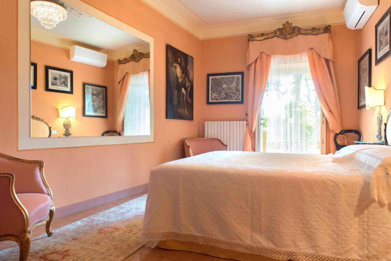 B&B Alla Mezza Luna Lonato Buitenkant foto